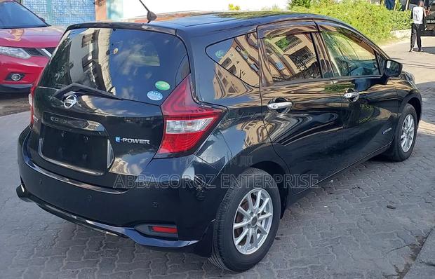 Nissan Note 2018 Black