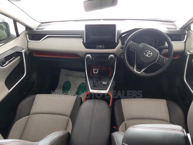 Toyota RAV4 2019 Green