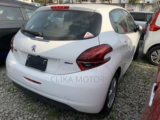 Peugeot 208 2017 White