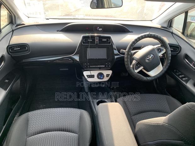 Toyota Prius 2016 Silver