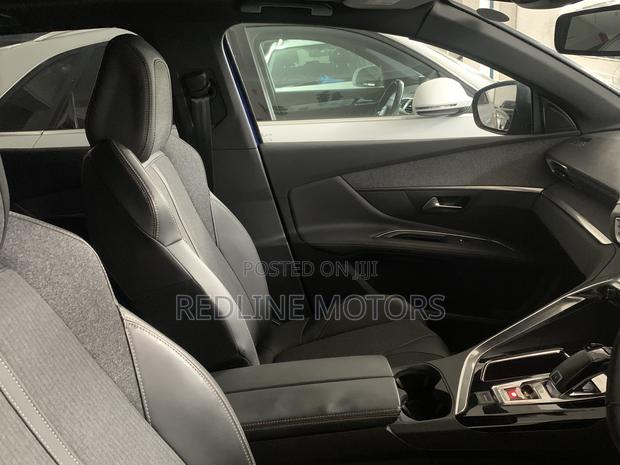 Peugeot 3008 2018 Blue