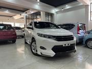 Toyota Harrier 2.0 2017 White for sale