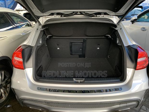 Mercedes-Benz GLA 250 2017 Silver