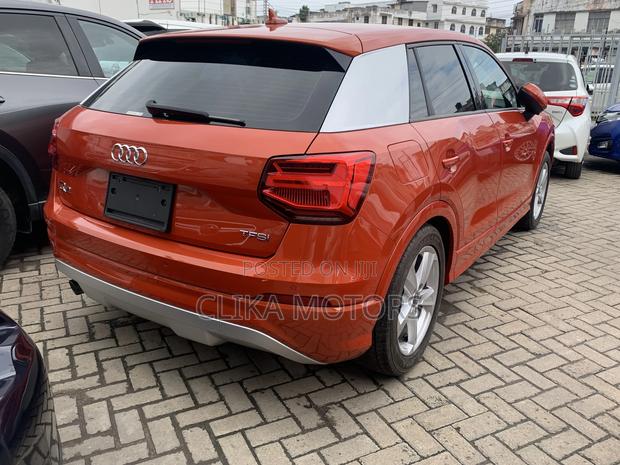 Audi Q2 1.0 TFSI FWD 2017 Orange