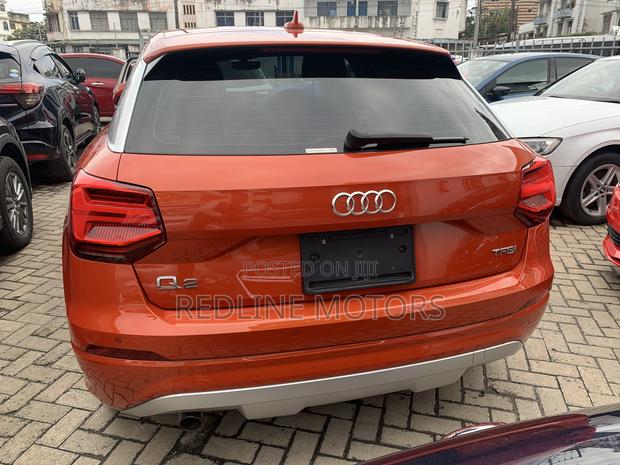Audi Q2 1.0 TFSI FWD 2017 Orange
