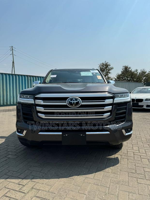 New Toyota Land Cruiser 2023 Gray