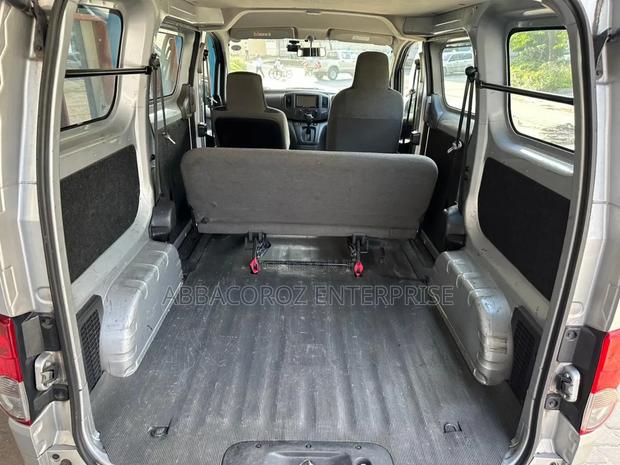 Nissan Caravan 2018 Silver