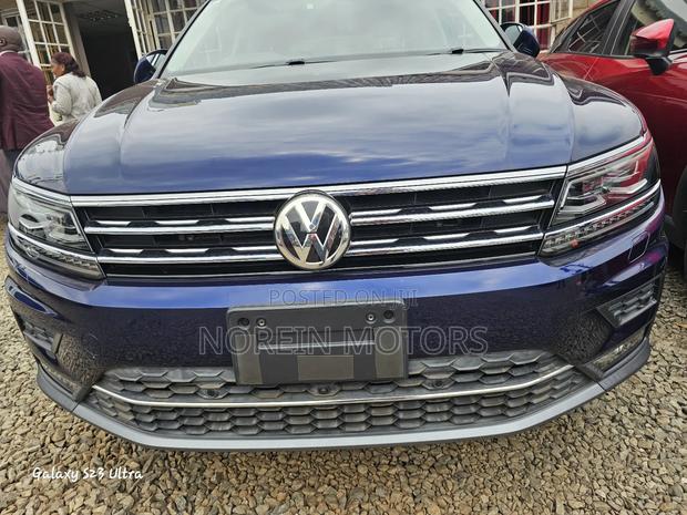 Volkswagen Tiguan 2019 Blue