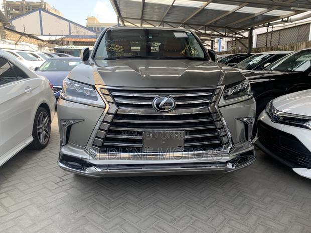 Lexus LX 570 AWD 2017 Silver