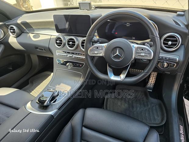 Mercedes-Benz C200 2020 Matt Black