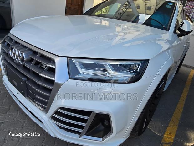 Audi Q5 2018 Off white