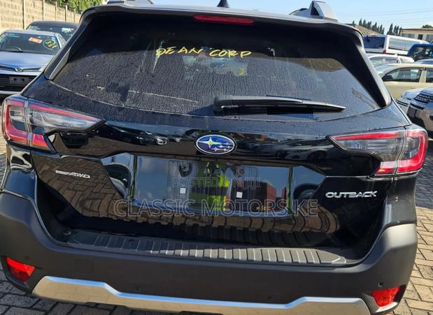 Subaru Outback Touring 2021 Black