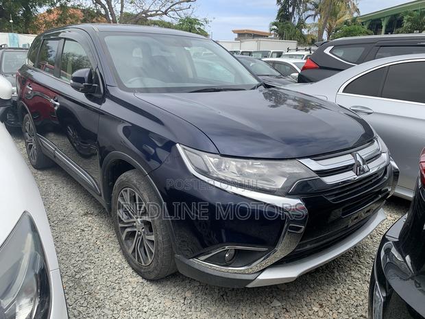 Mitsubishi Outlander ES FWD 2017 Blue