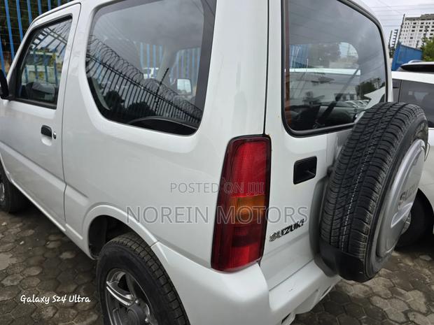 Suzuki Jimny 2017 White