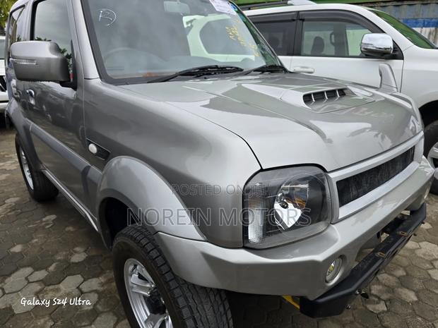 Suzuki Jimny 2017 Silver