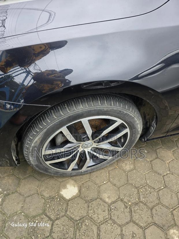 Volkswagen Golf 2017 Black