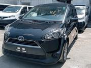 Toyota Sienta 1.5 Hybrid FWD 2017 Black for sale