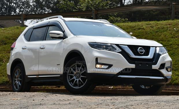 Nissan X-Trail 2017 White