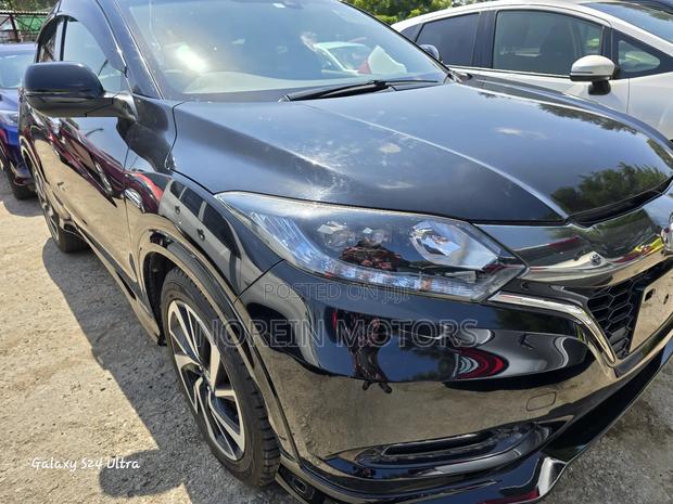 Honda Vezel 2018 Black