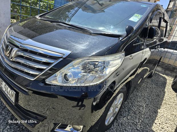 Toyota Alphard 2015 Black
