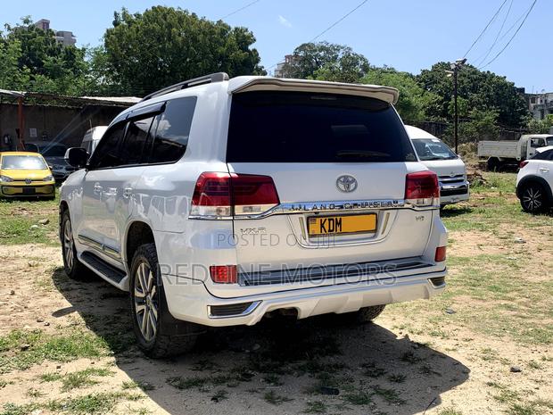Toyota Land Cruiser 4.5 V8 VXR 2009 Pearl