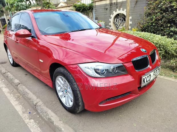 BMW 320i Sedan RWD 2008 Red