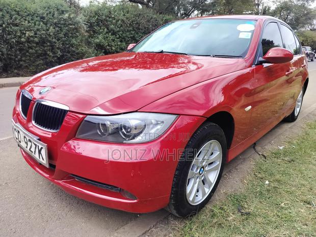 BMW 320i Sedan RWD 2008 Red