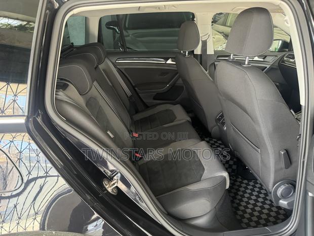 Volkswagen Golf 1.4T S FWD 2019 Black