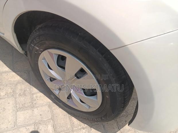 Toyota Vitz 2018 White