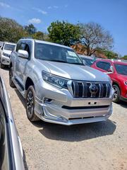 Toyota Land Cruiser Prado 2.8 2017 Silver for sale