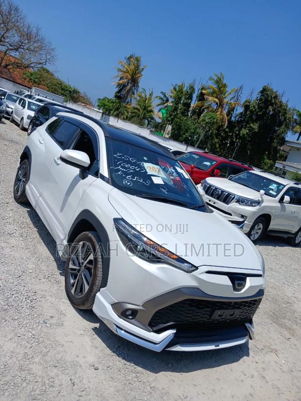 Toyota Corolla Cross 1.8 Petrol AWD 2021 White