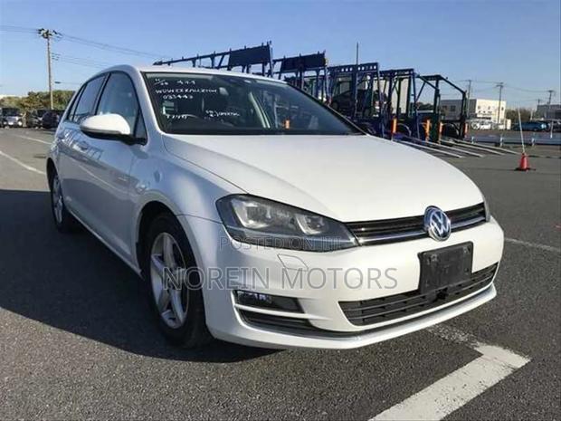 Volkswagen Golf 2017 White