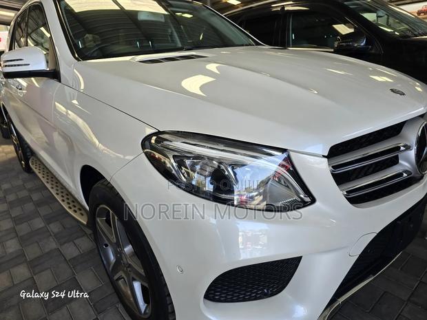 Mercedes-Benz GLE-Class 2018 White