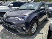 Toyota RAV4 LE FWD (2.5L 4cyl 6A) 2017 Gray for sale