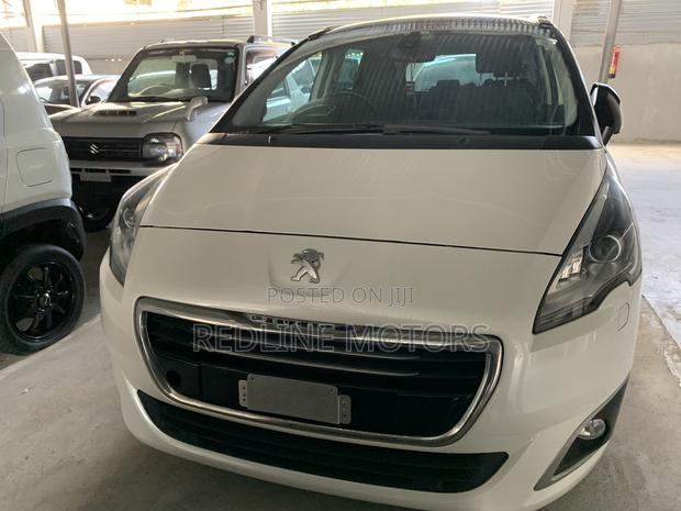 Peugeot 5008 1.2 PureTech Active 2016 White