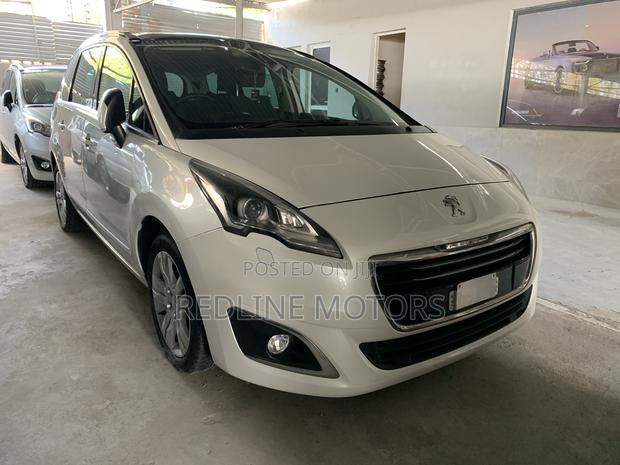 Peugeot 5008 1.2 PureTech Active 2016 White