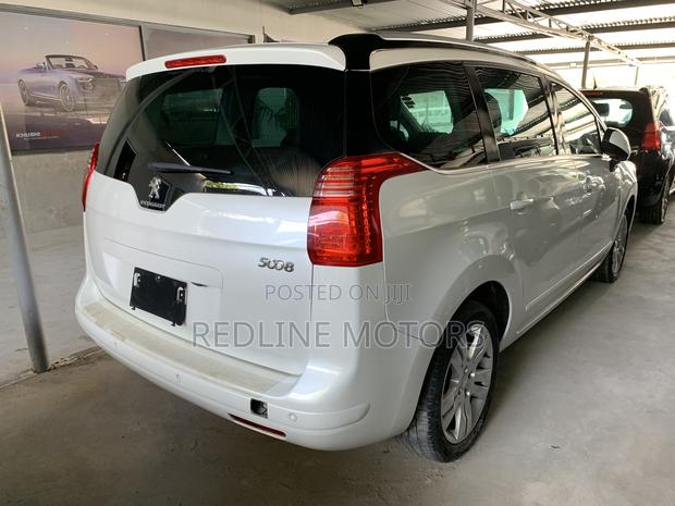 Peugeot 5008 1.2 PureTech Active 2016 White