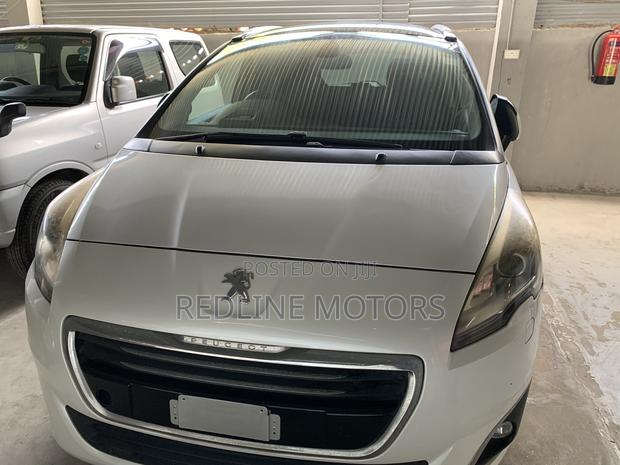 Peugeot 5008 1.2 PureTech Active 2016 Pearl
