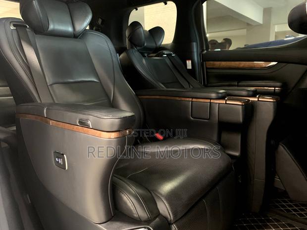 Toyota Vellfire 2017 Pearl
