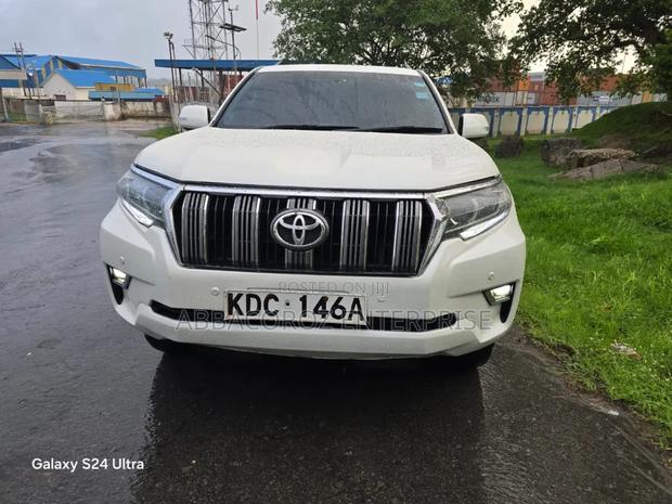 Toyota Land Cruiser Prado 3.0 D-4D (190 Hp) 7 seats 2015 Pearl