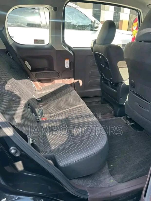 Toyota Spade 1.3 2017 Black