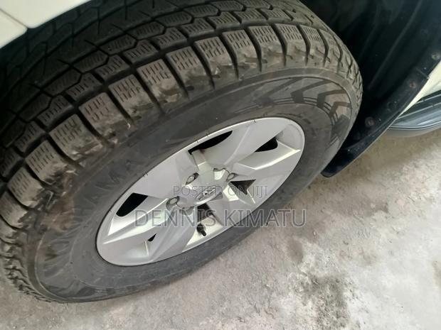 Toyota Land Cruiser Prado 2018 White