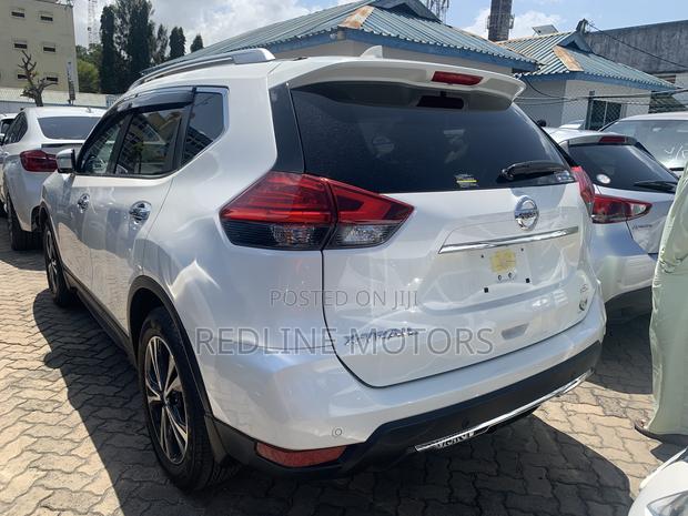 Nissan X-Trail 2.0 Petrol AWD 2017 Pearl