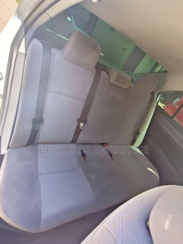 Toyota Axio 1.5 Hybrid 2WD 2017 Silver