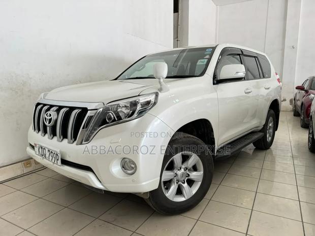 Toyota Land Cruiser Prado 2.8 2017 White