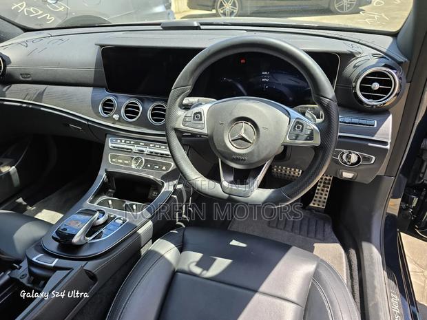 Mercedes-Benz E250 2019 Green
