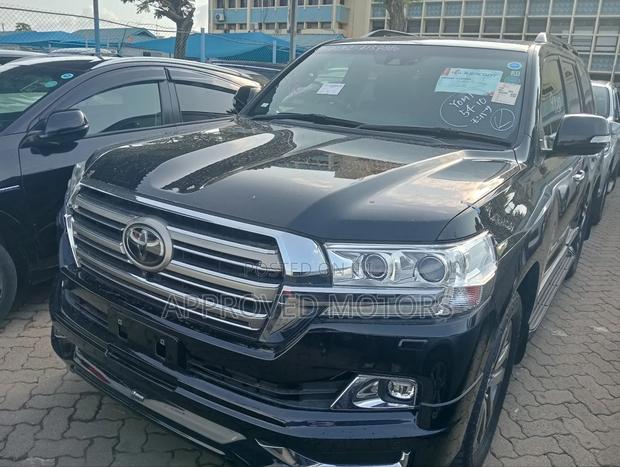 Toyota Land Cruiser 2018 Black