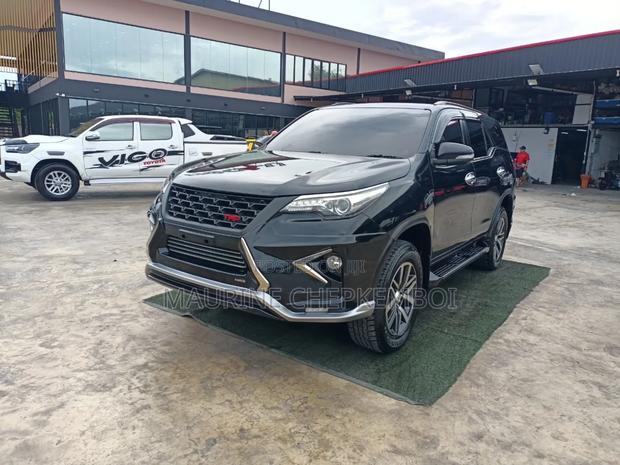 Toyota Fortuner 2.8 D AWD 2018 Black
