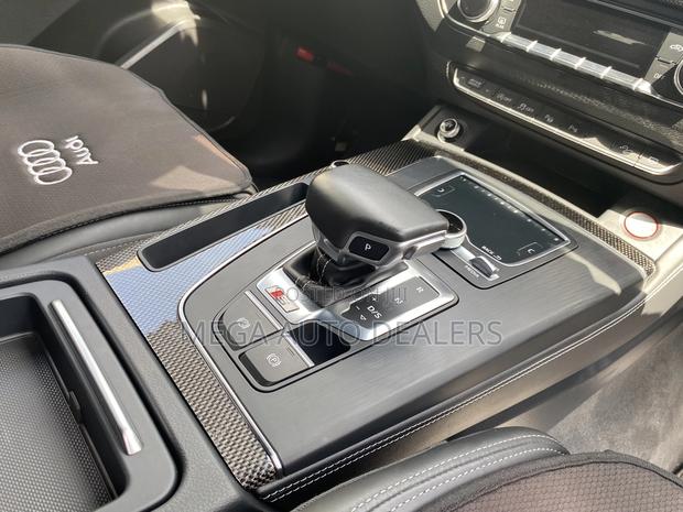 Audi Q5 2018 Black