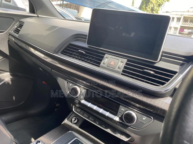 Audi Q5 2018 Black